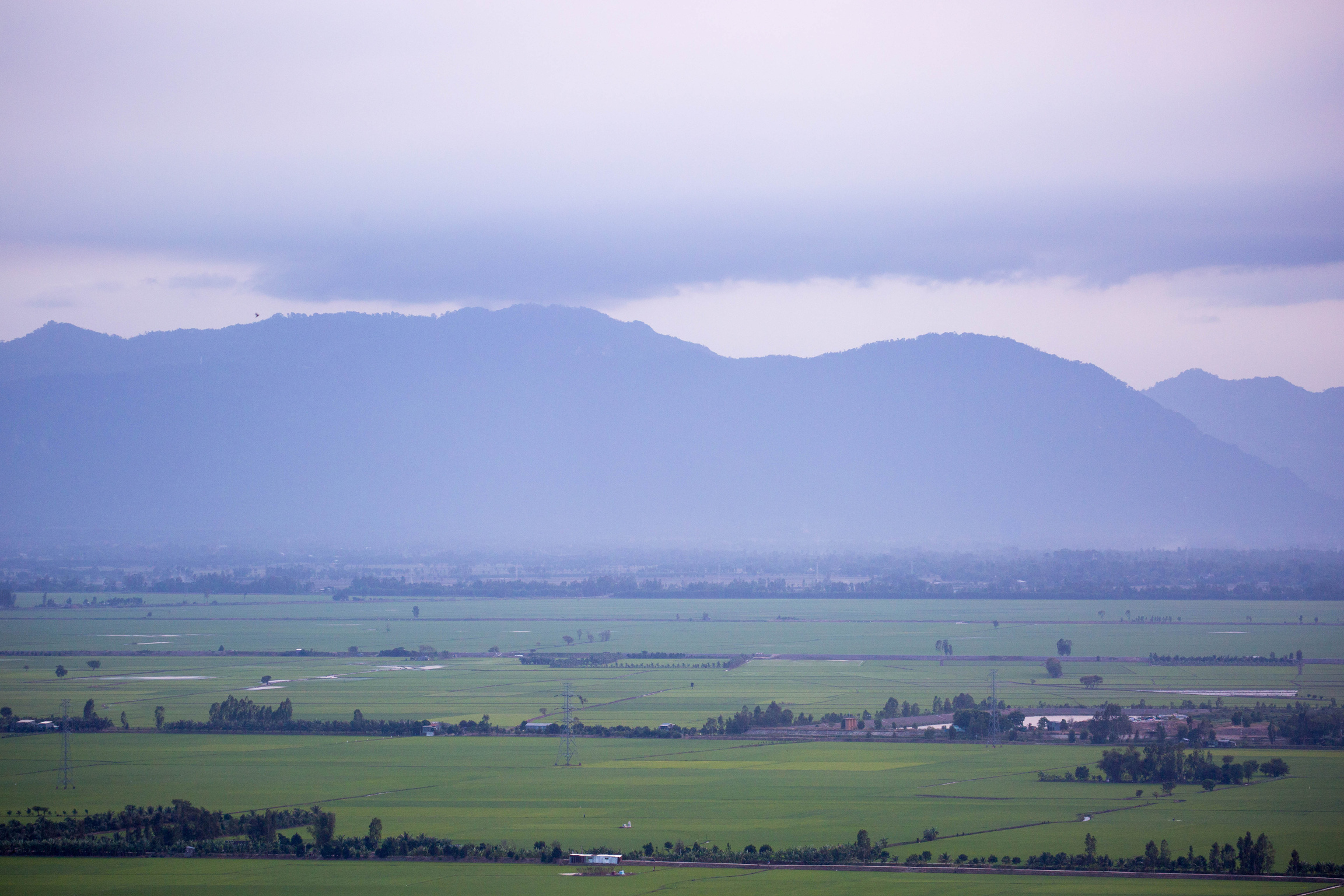 Vietnam: Sam Mountain (Núi Sam)